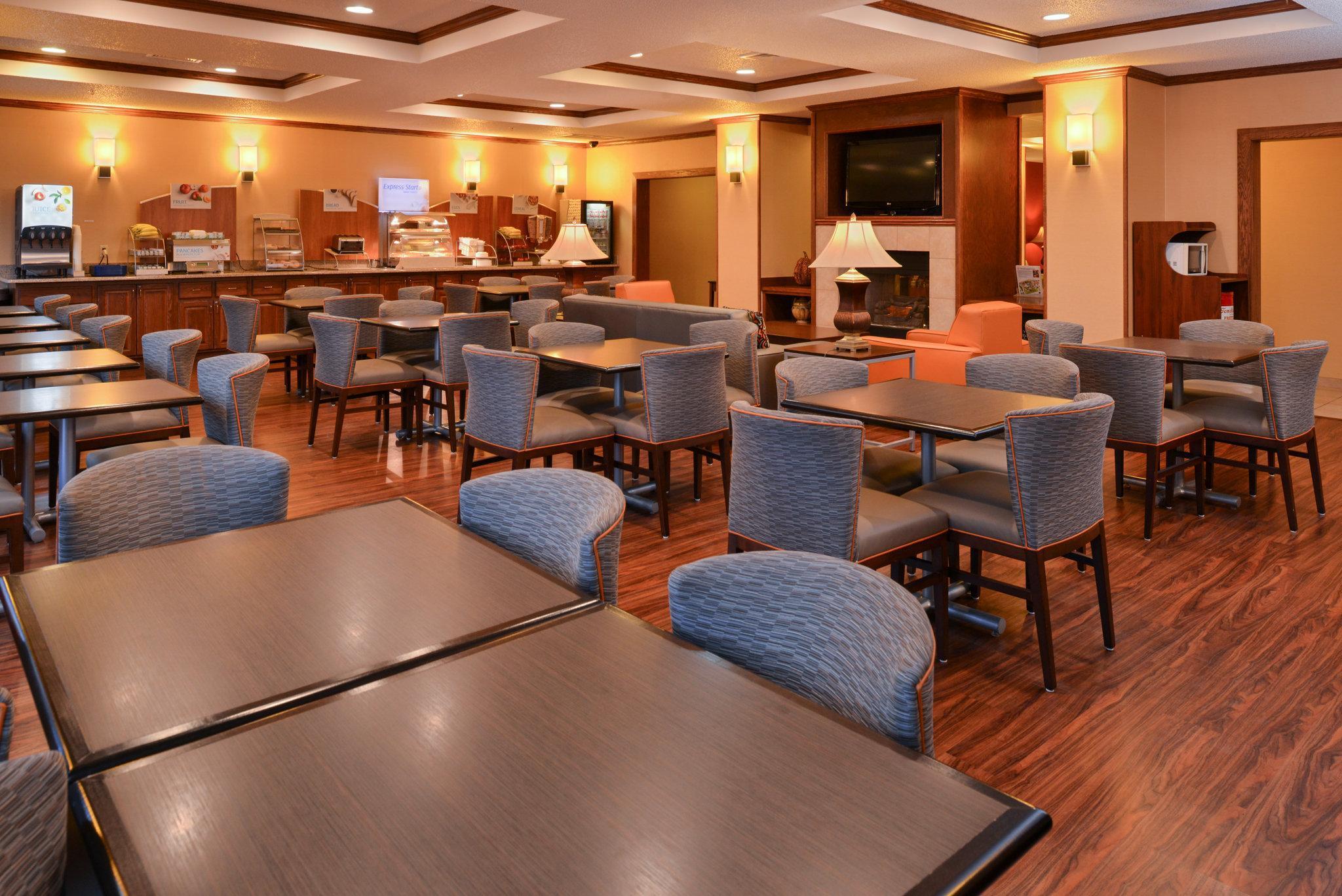 Holiday Inn Express Hotel & Suites Lancaster-Lititz By Ihg Kültér fotó